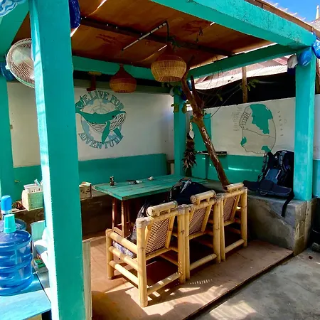 Salt Life Gili Trawangan Apartment Room photo